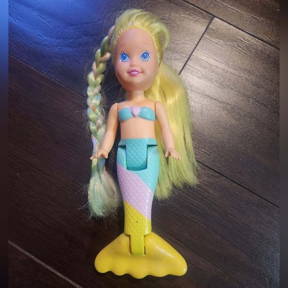 Vintage 1991 My Pretty Mermaid Playskool Yellow Hair